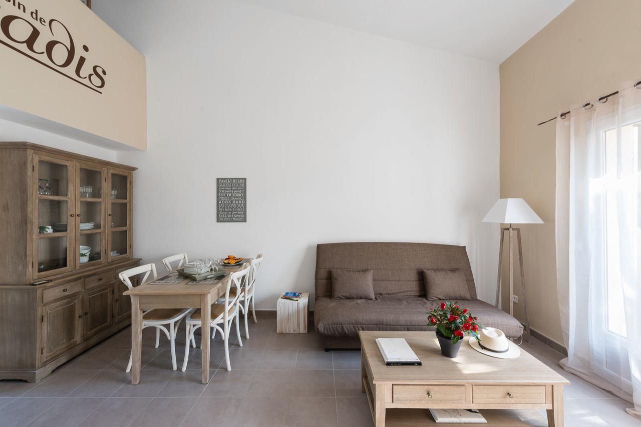 Les Jardins De La Apartamento Grimaud
